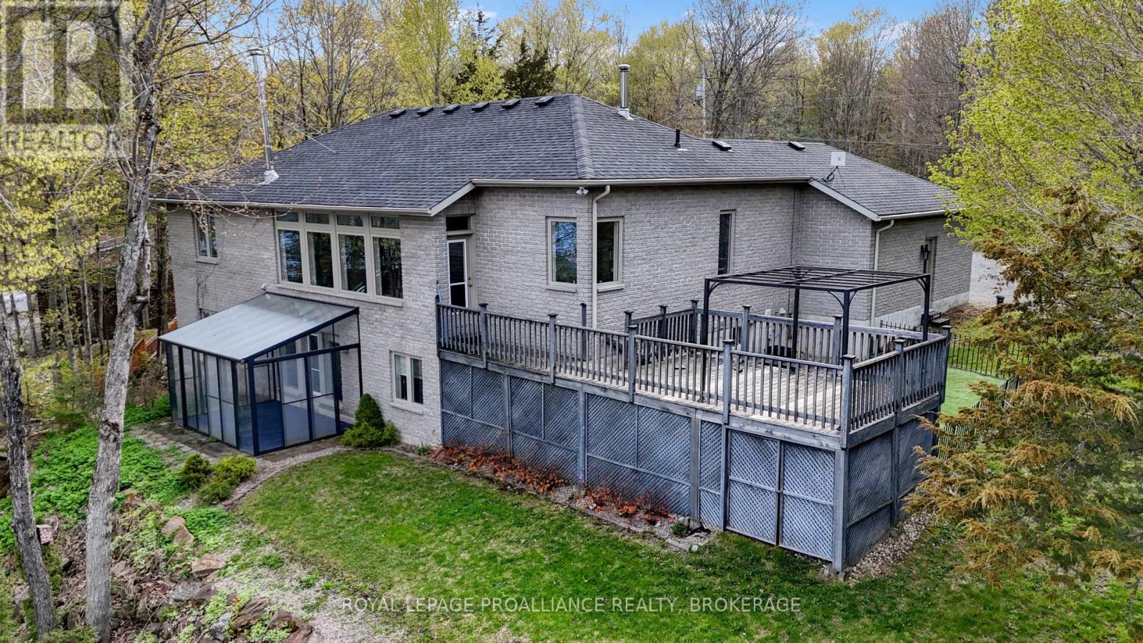 4194c Hiawatha Lane Property Photo 3