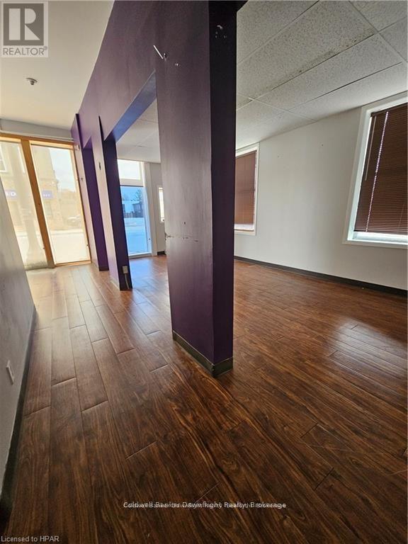 441 Main Street Property Photo 9