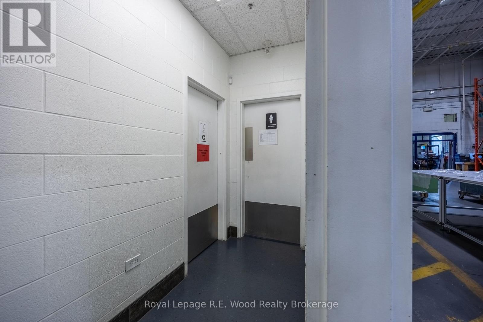 1523 Bell Mill Side Road Property Photo 20