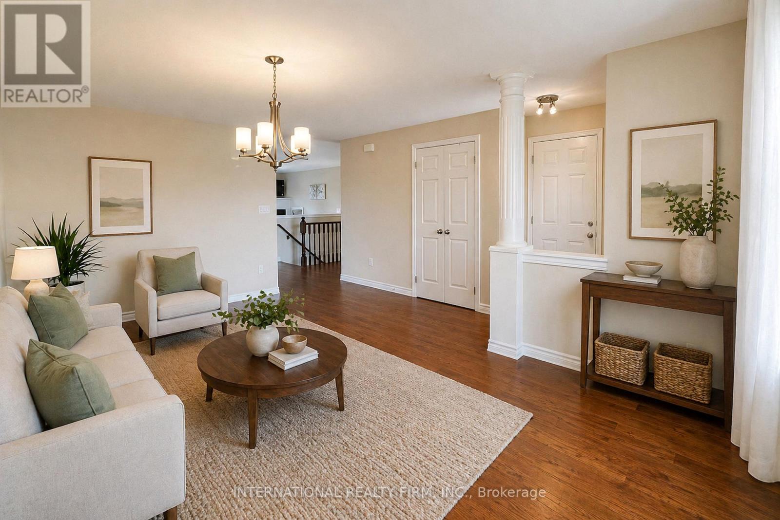 1453 Ireland Drive Property Photo 4