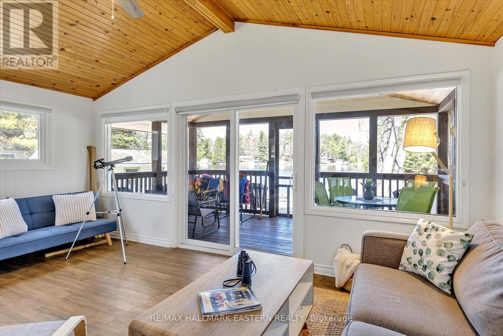1810 Hull Road Property Photo 11