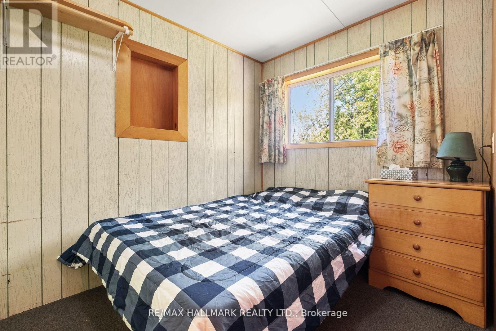 101 - 449 Island View Road Property Photo 8