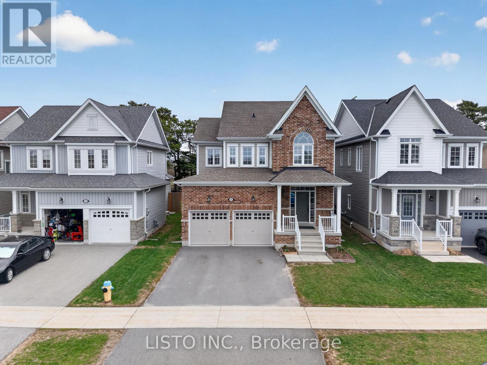 15 PRIMEAU CRESCENT