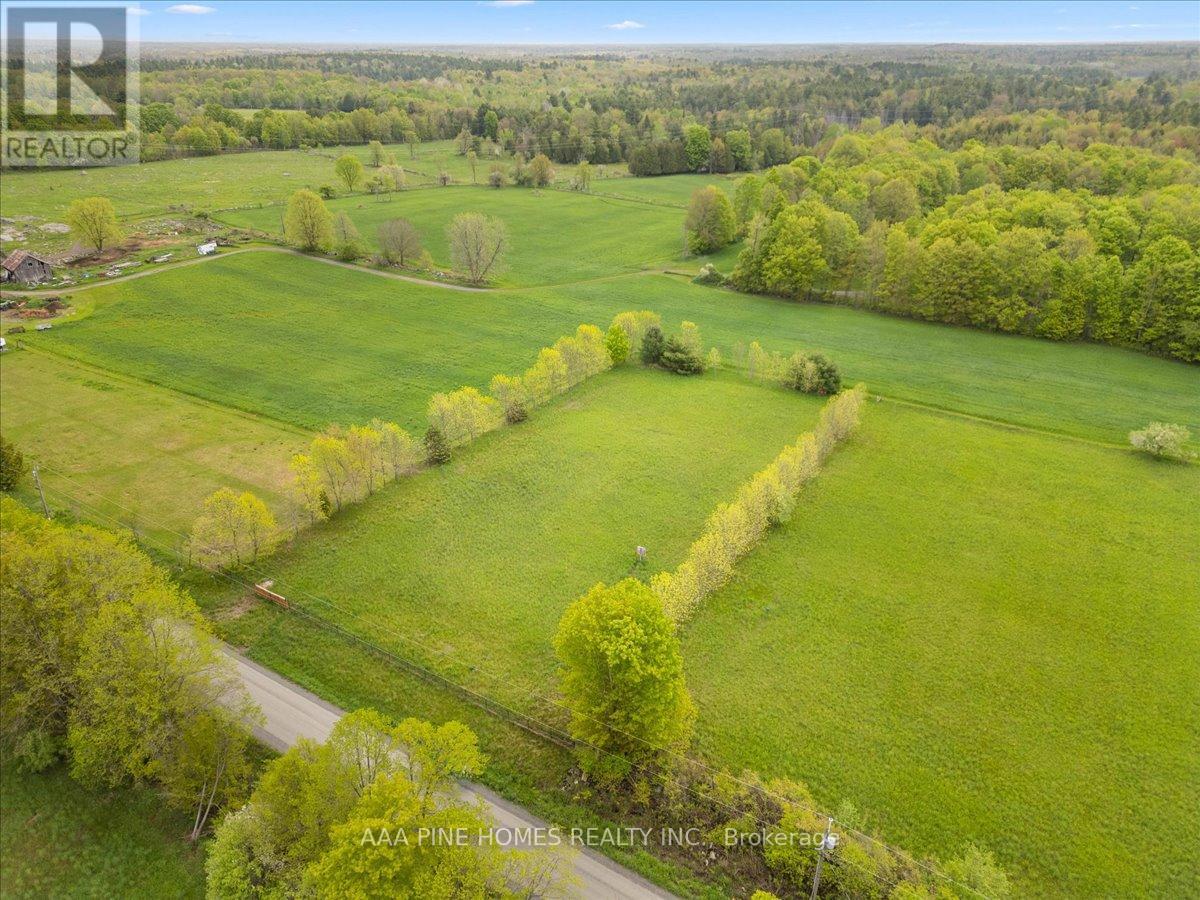 328 Rockies Road Property Photo 2