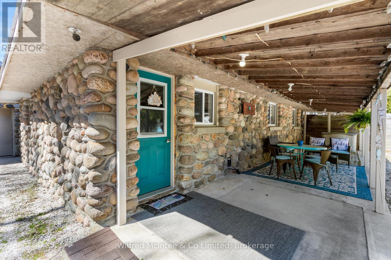 765 Bruce Road 13 Road Property Photo 7