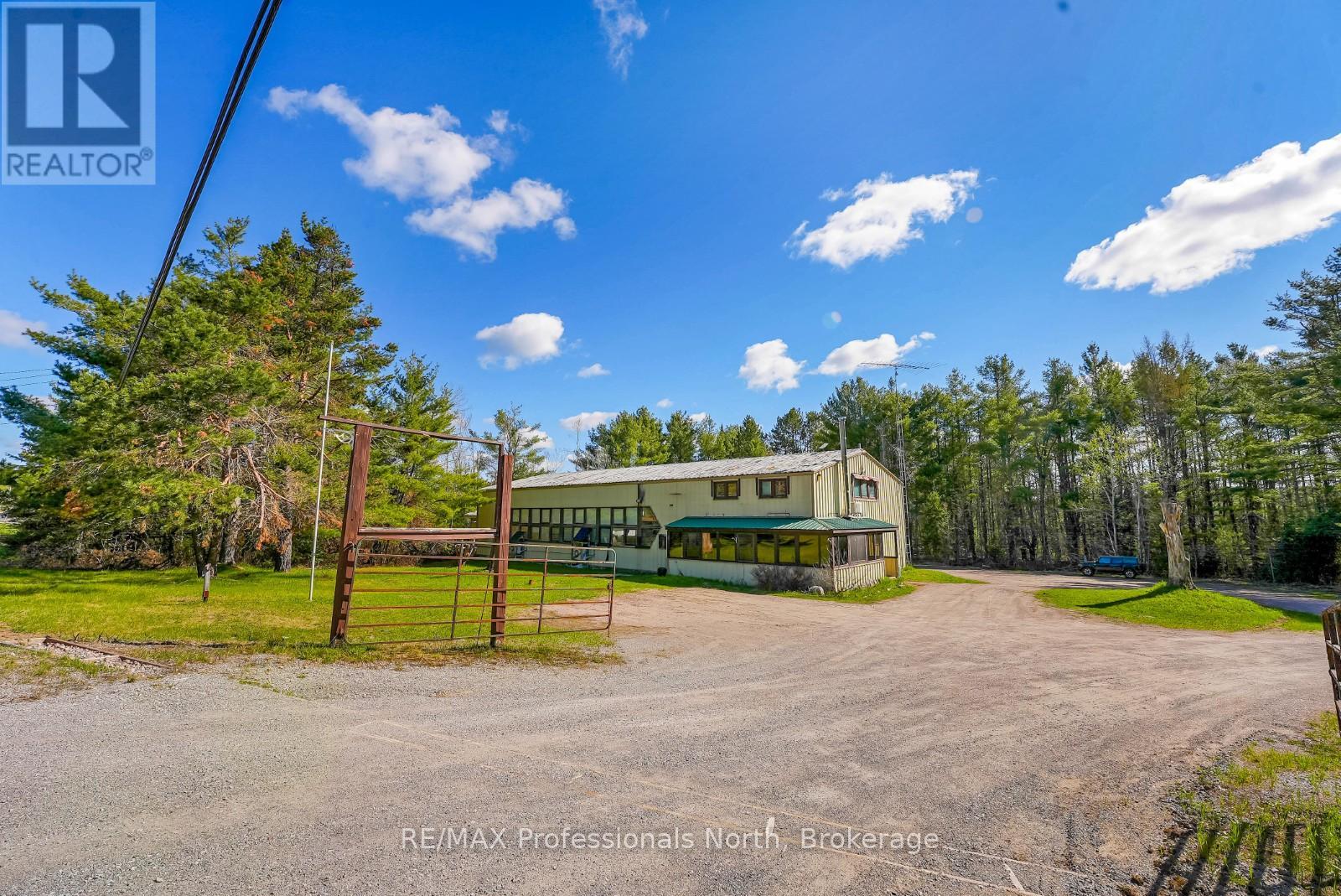 4538 County Road 121 Property Photo 2