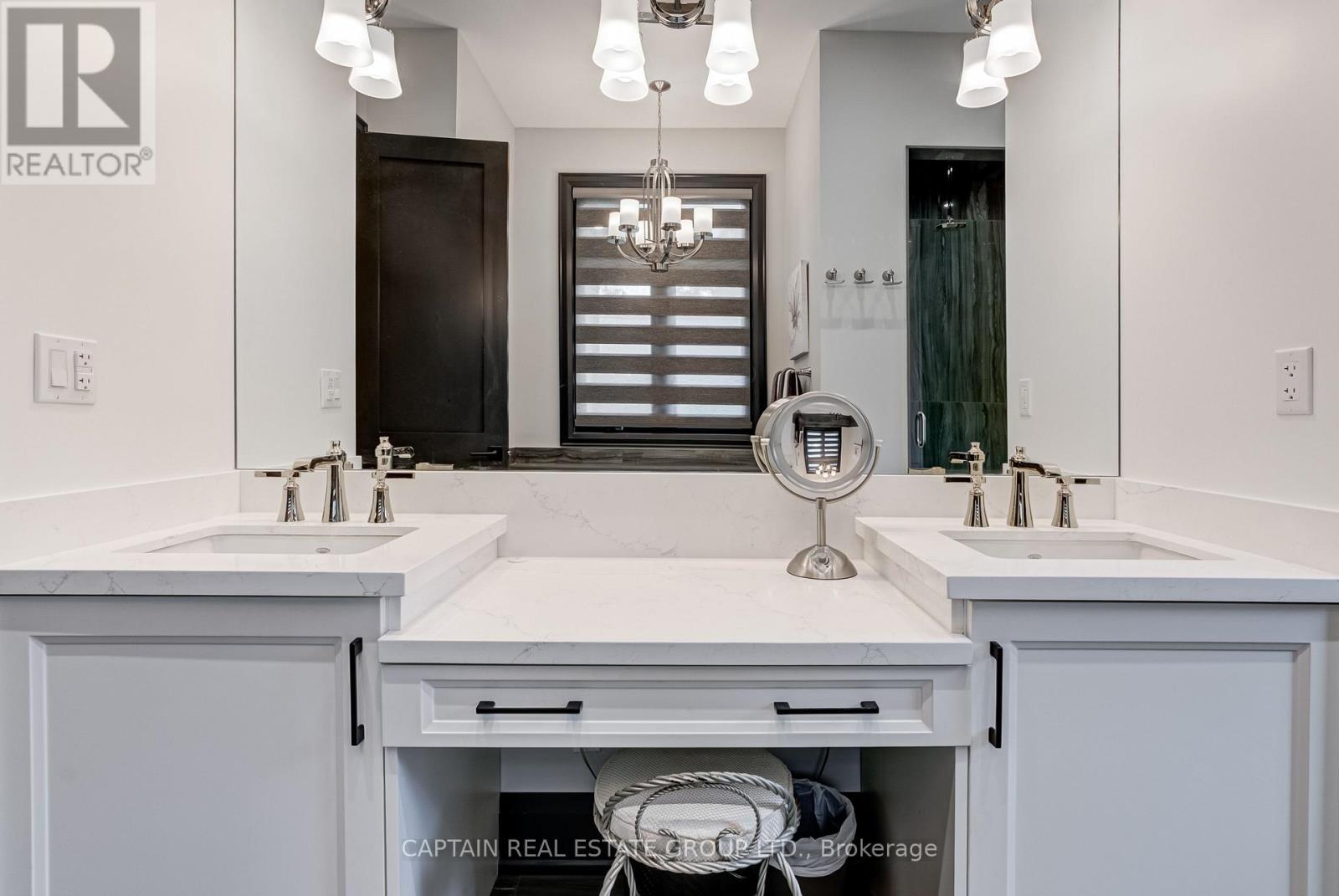 836059 4th Line E Property Photo 19
