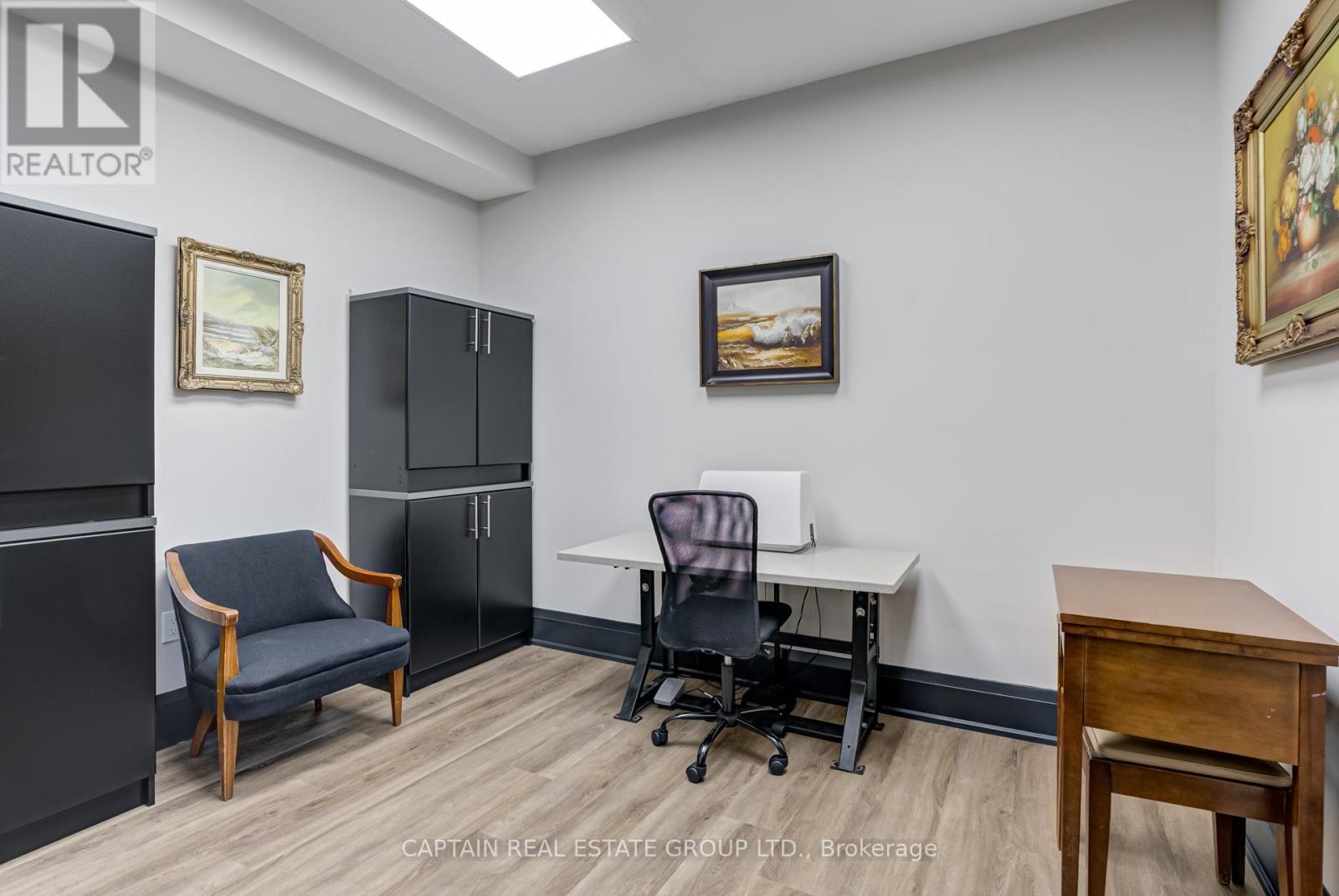 836059 4th Line E Property Photo 39