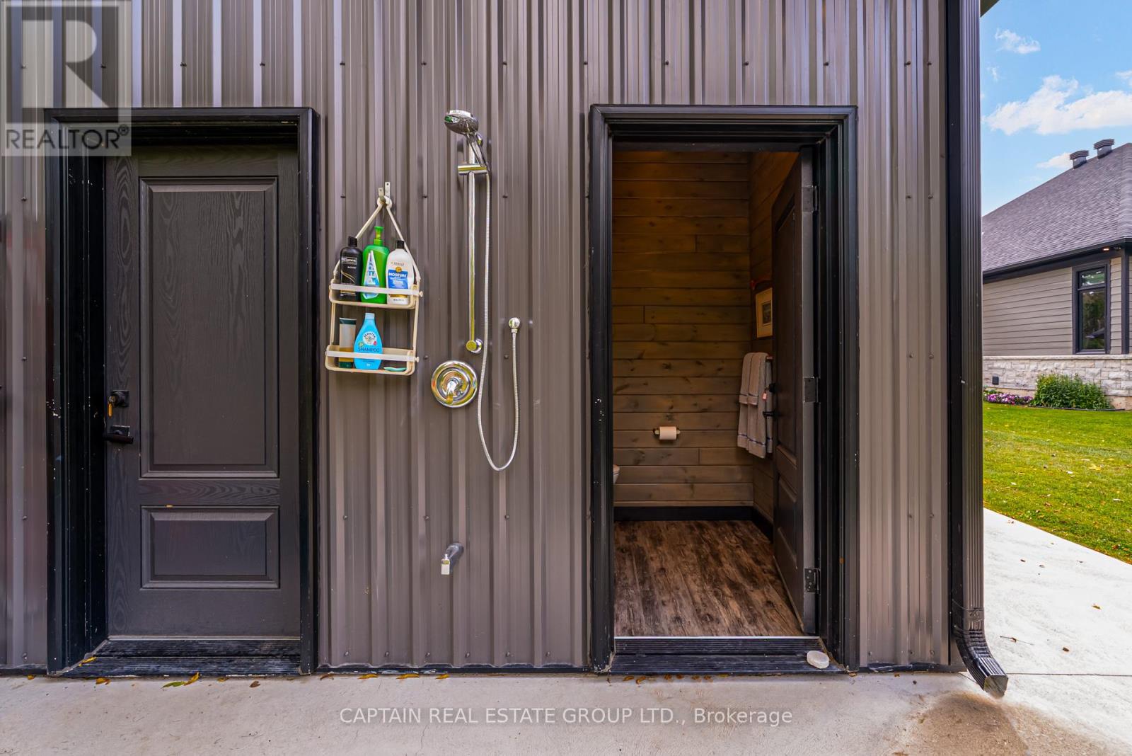 836059 4th Line E Property Photo 47