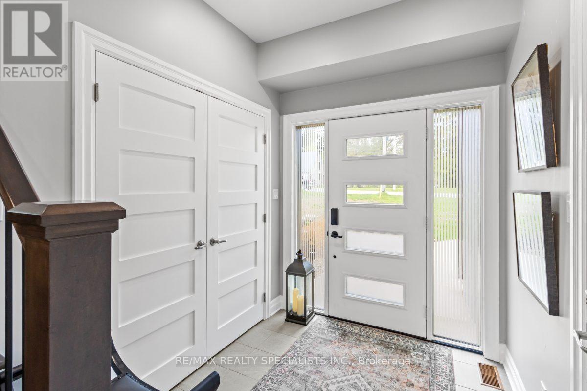 1076 7th Avenue Property Photo 8