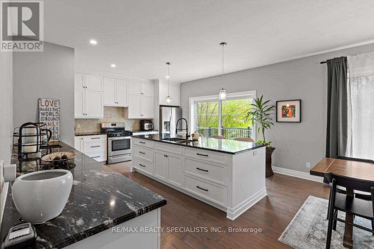 1076 7th Avenue Property Photo 10