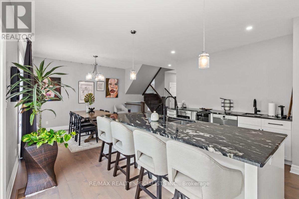 1076 7th Avenue Property Photo 15