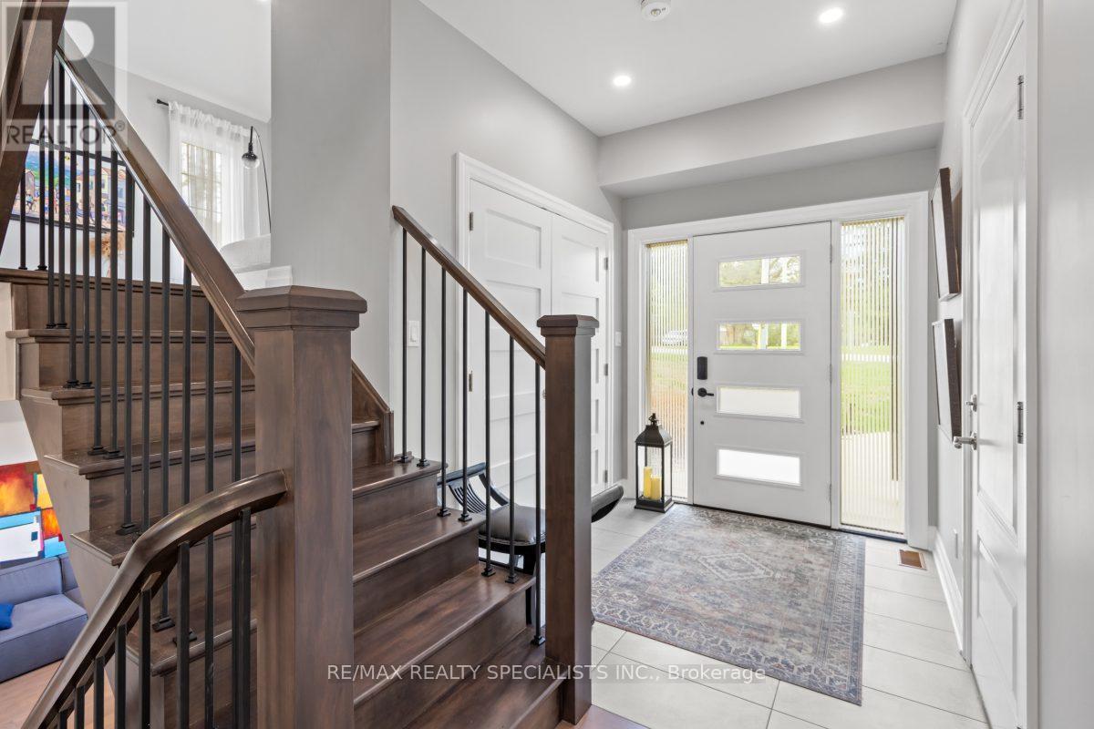 1076 7th Avenue Property Photo 18