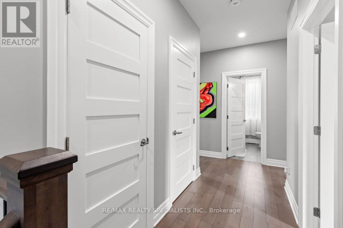 1076 7th Avenue Property Photo 23