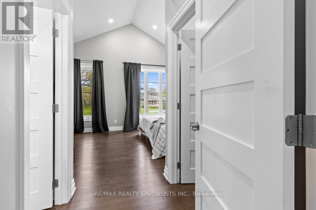1076 7th Avenue Property Photo 24
