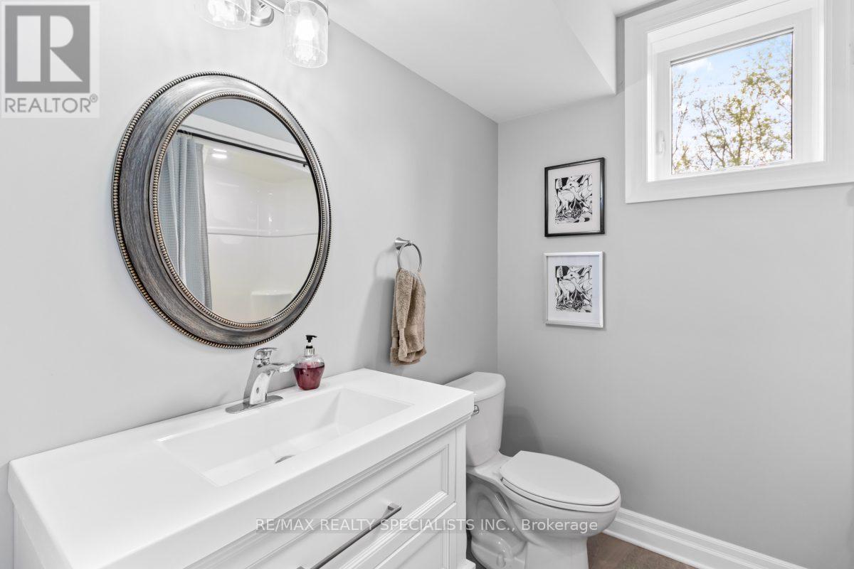 1076 7th Avenue Property Photo 37