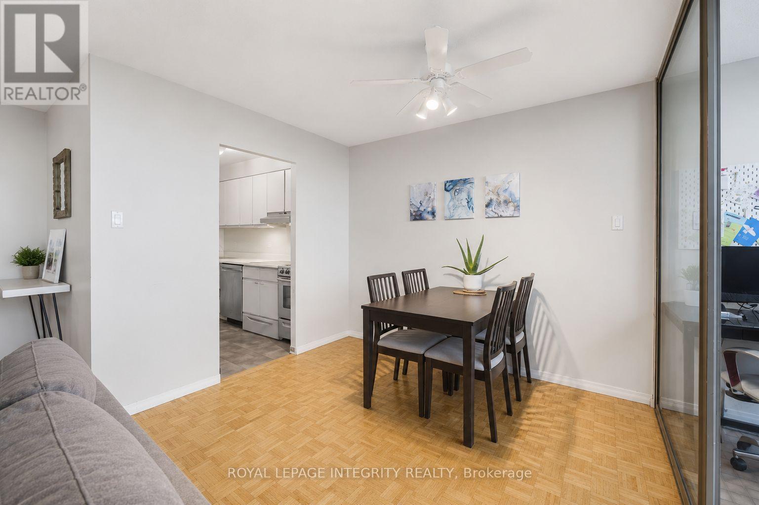 1208 - 2760 Carousel Crescent Property Photo 6