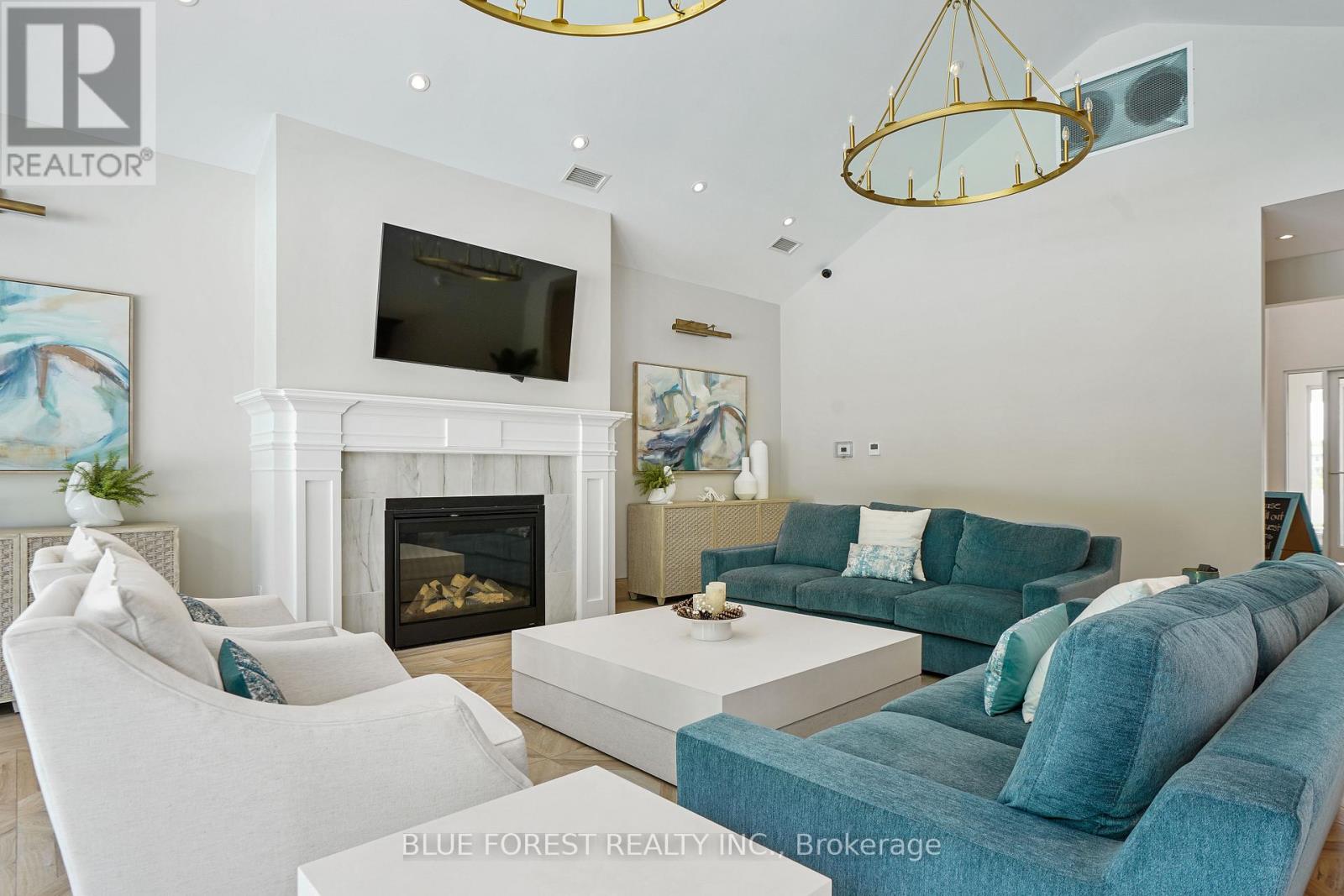 74 The Promenade Property Photo 12