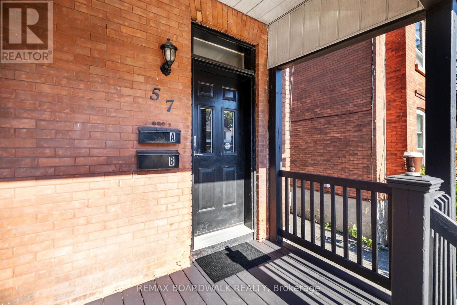 57 Lees Avenue Property Photo 4