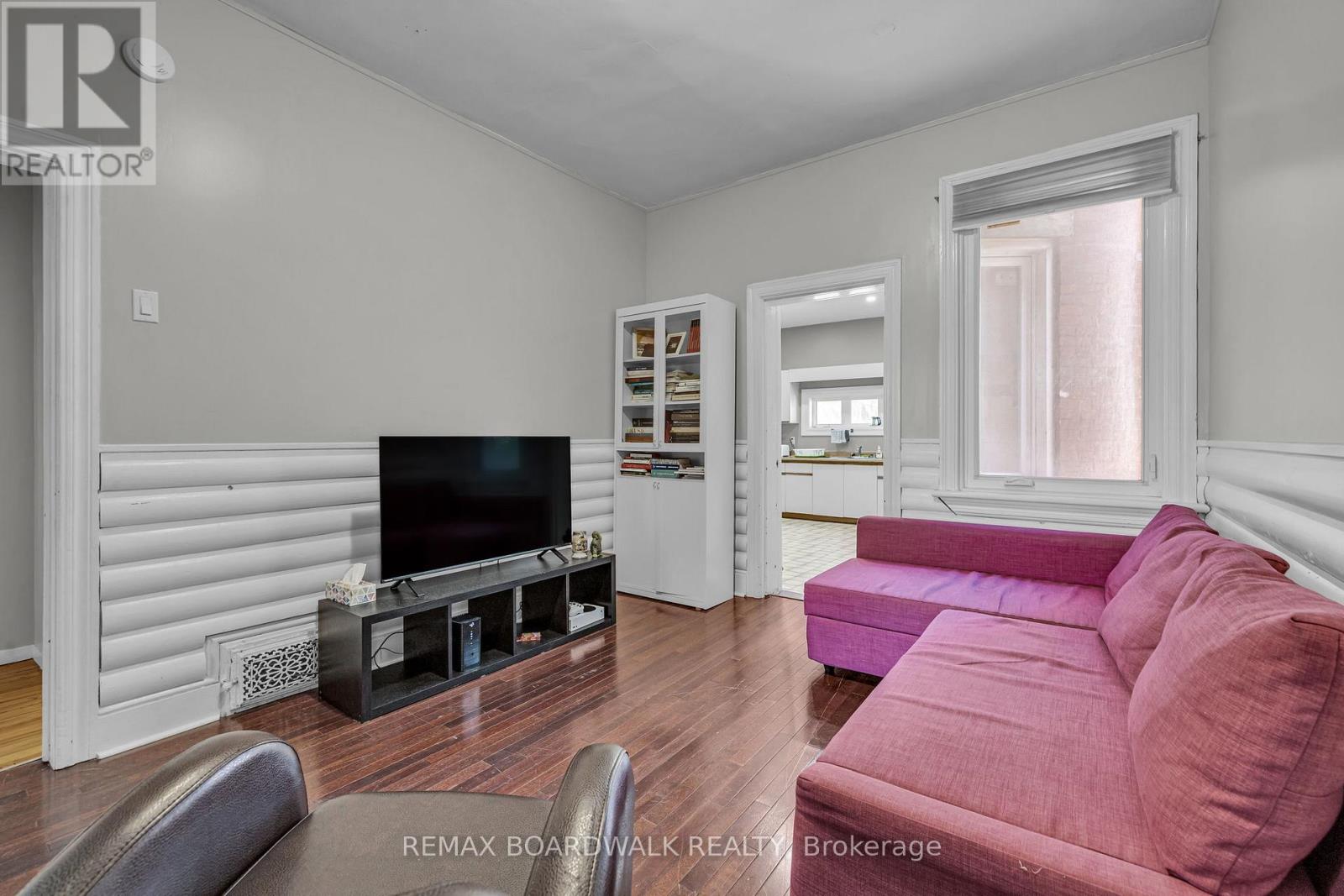 57 Lees Avenue Property Photo 8