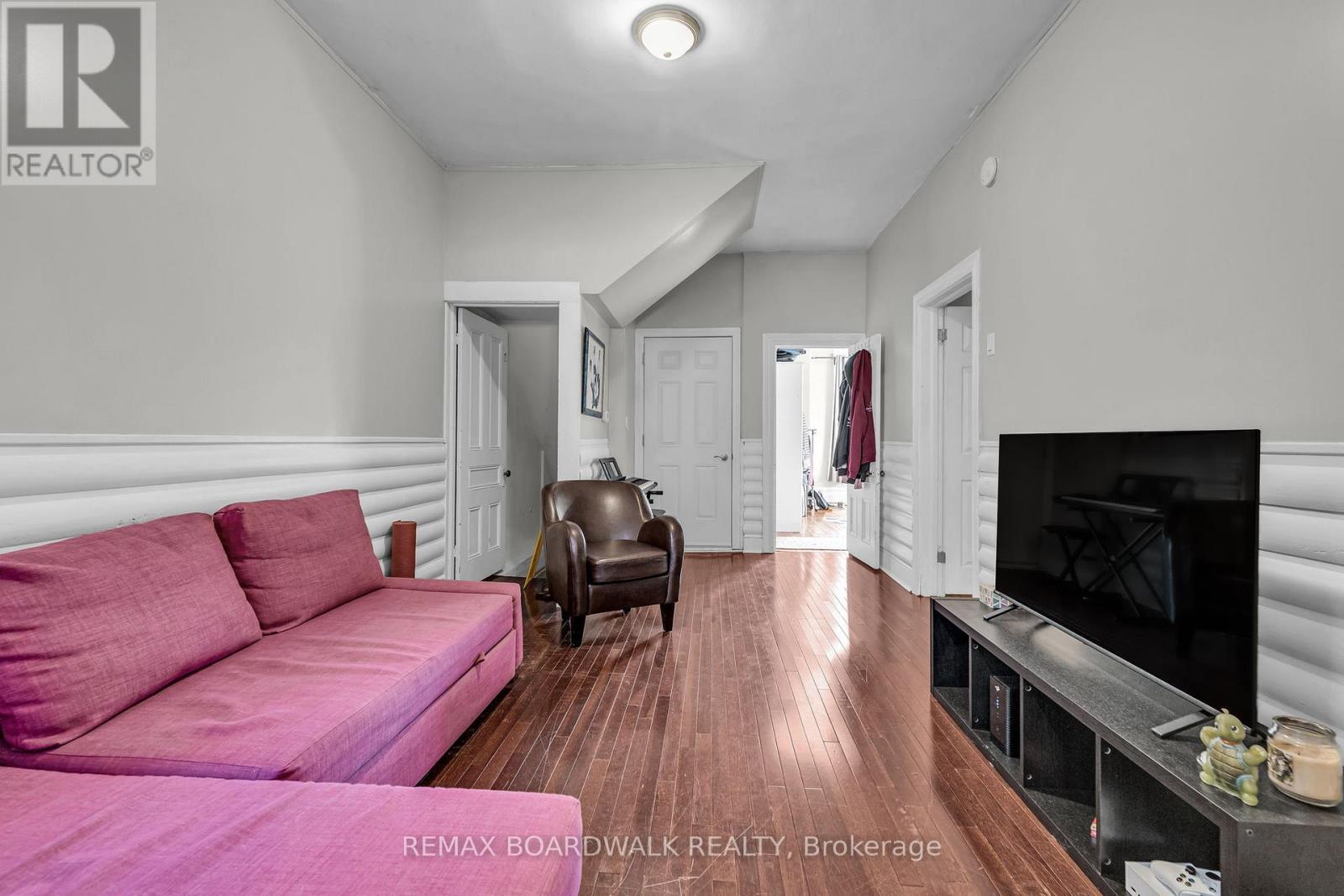 57 Lees Avenue Property Photo 9