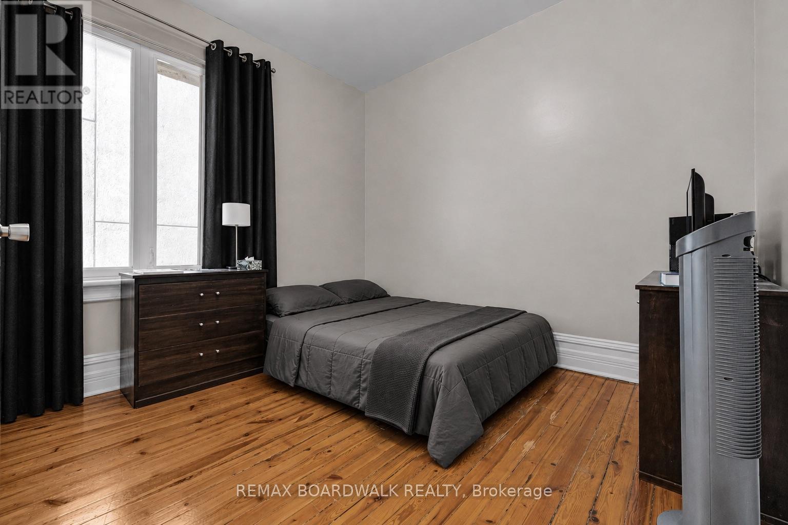 57 Lees Avenue Property Photo 12