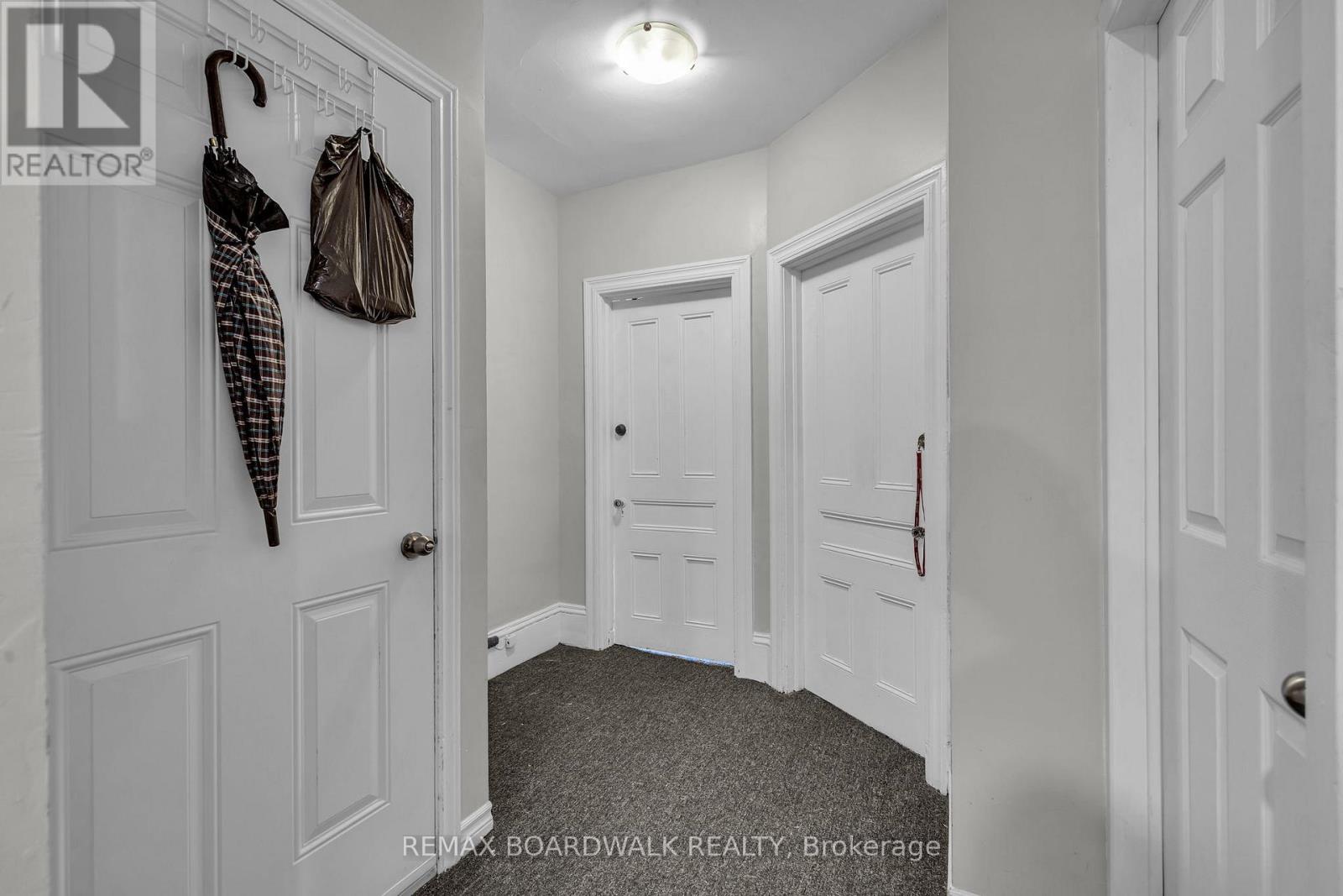 57 Lees Avenue Property Photo 27