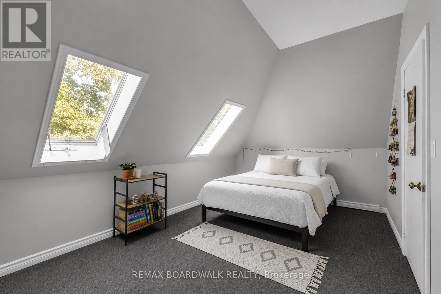 57 Lees Avenue Property Photo 43