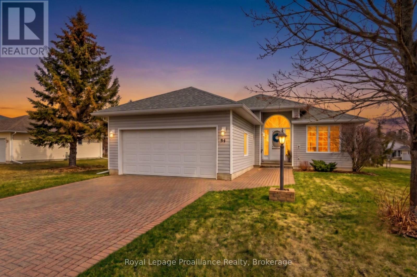 94 Sandbanks Court Property Photo 1