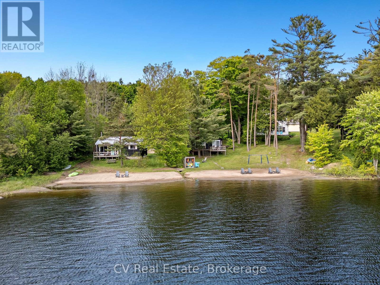 1113 Moon River Road Property Photo 1