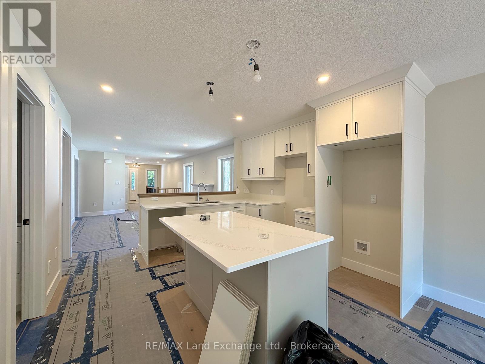 617 Hilker Street Property Photo 3