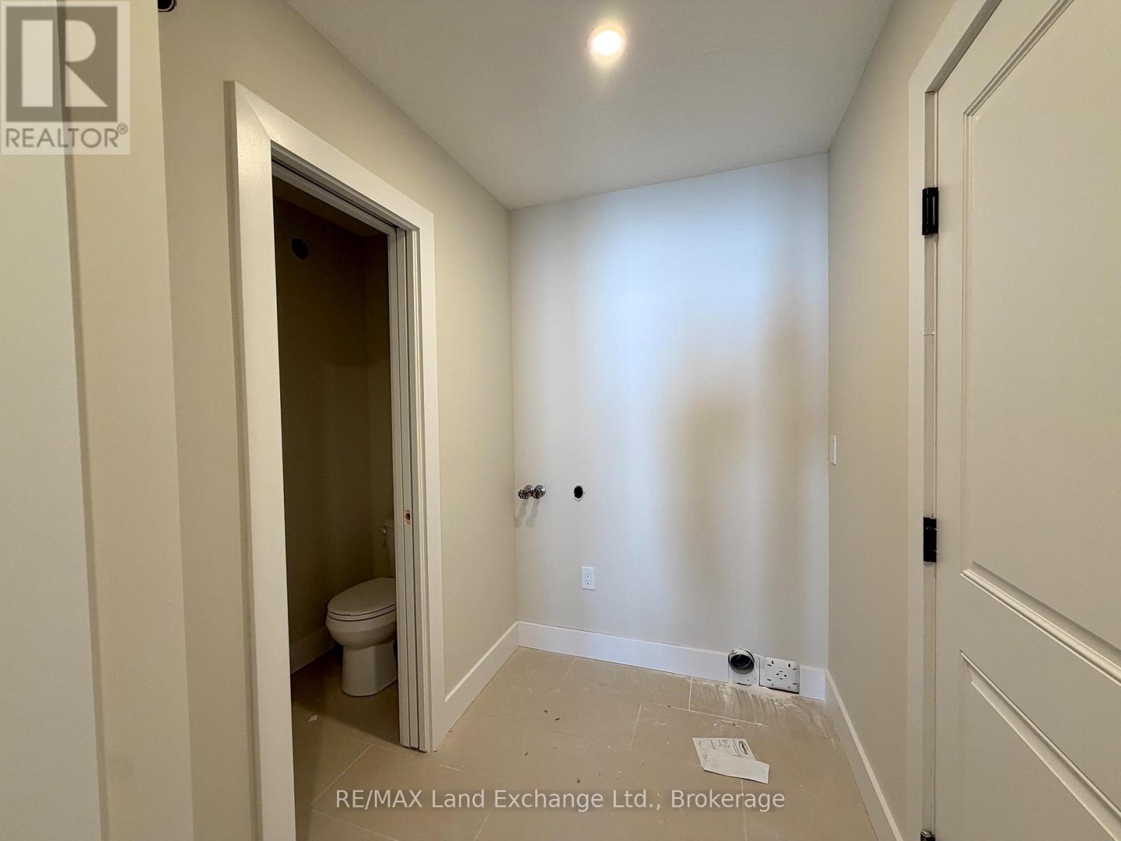 617 Hilker Street Property Photo 8