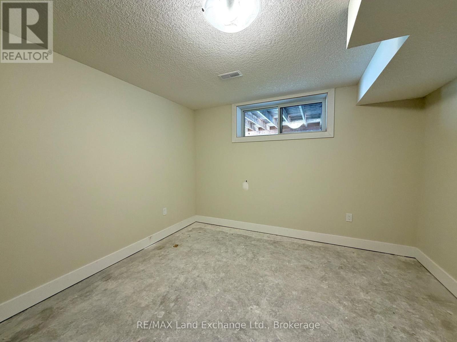 617 Hilker Street Property Photo 11