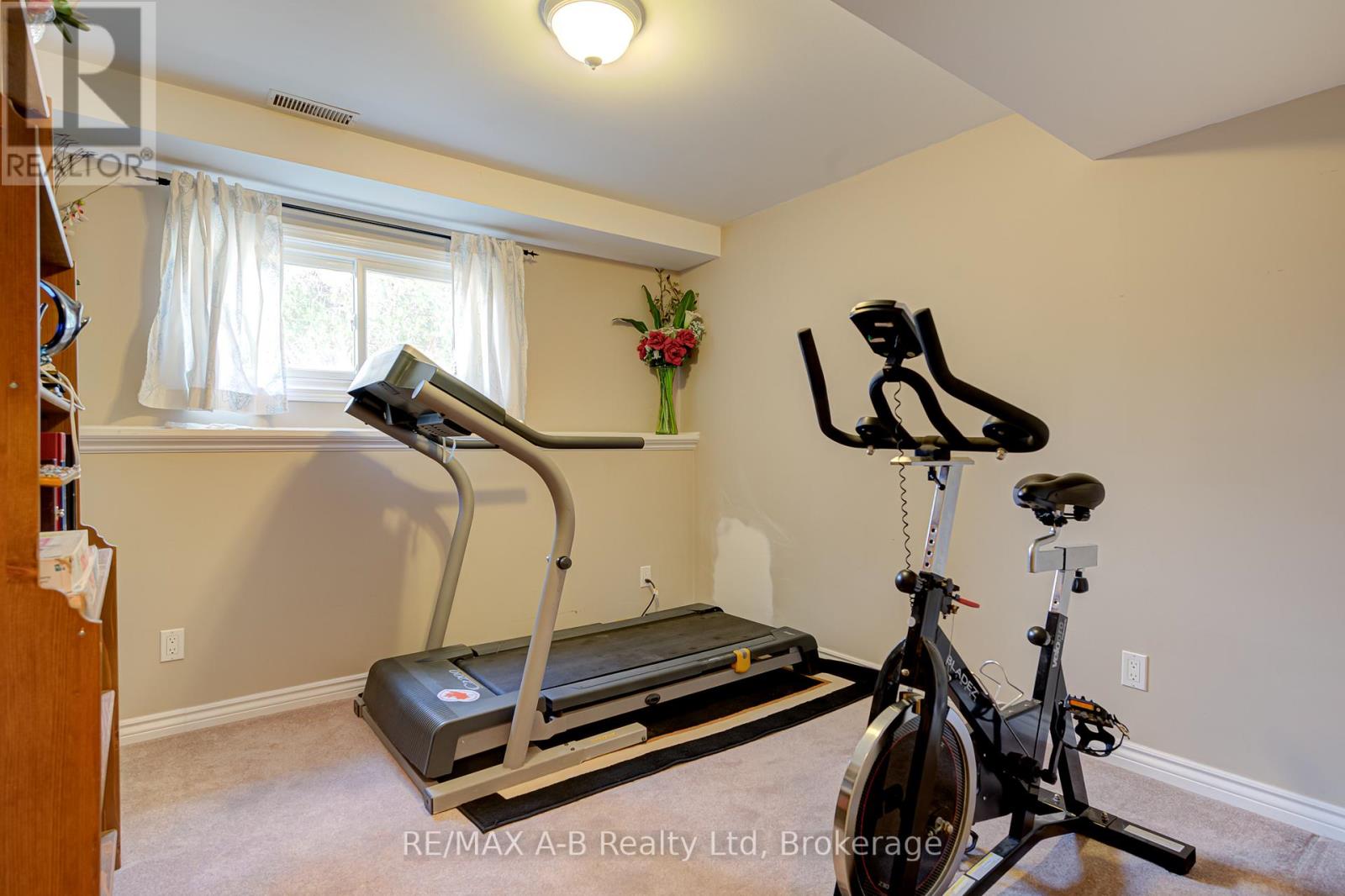 1241 - 1247 Colborne Street W Property Photo 23