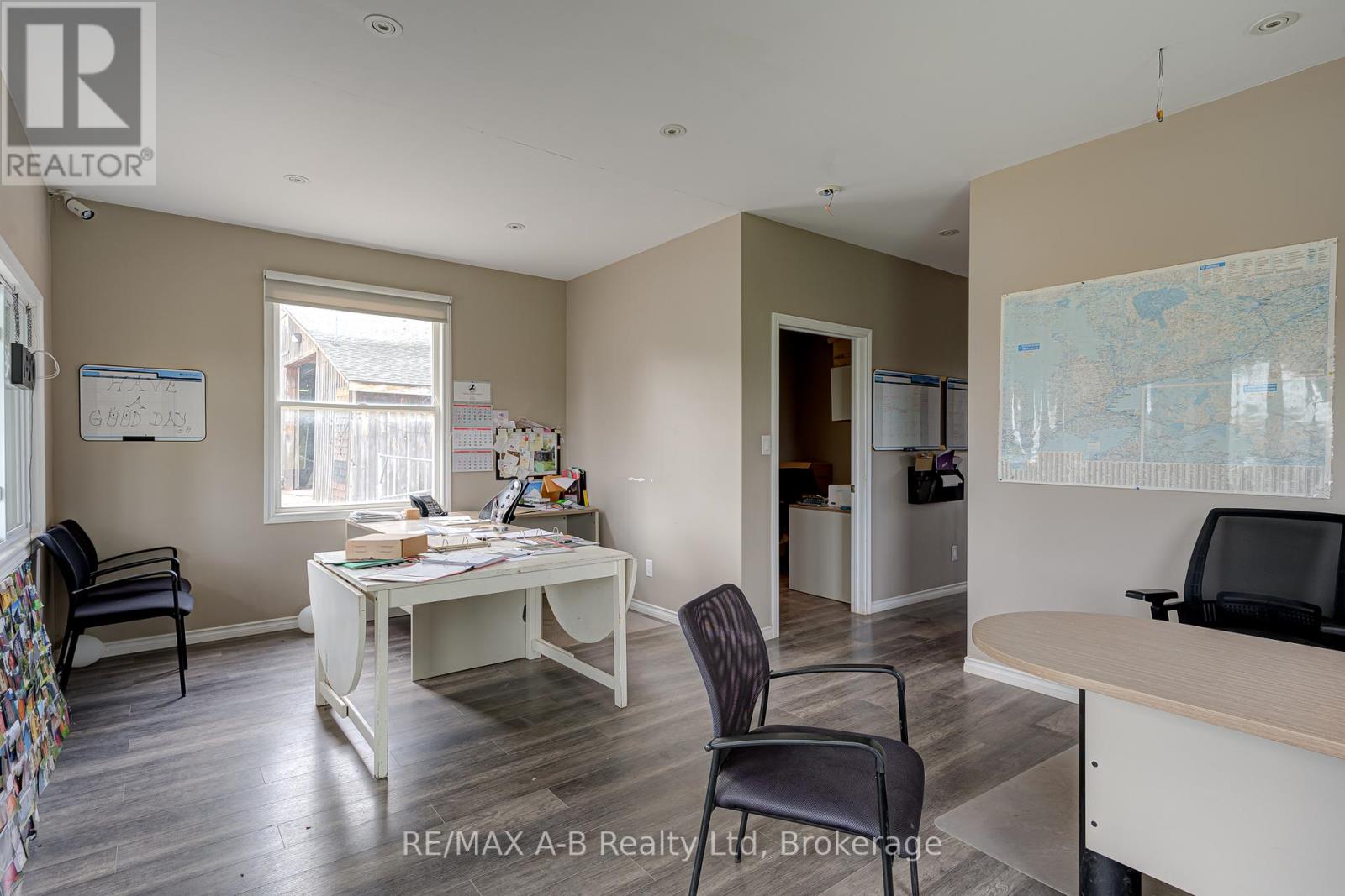 1241 - 1247 Colborne Street W Property Photo 45
