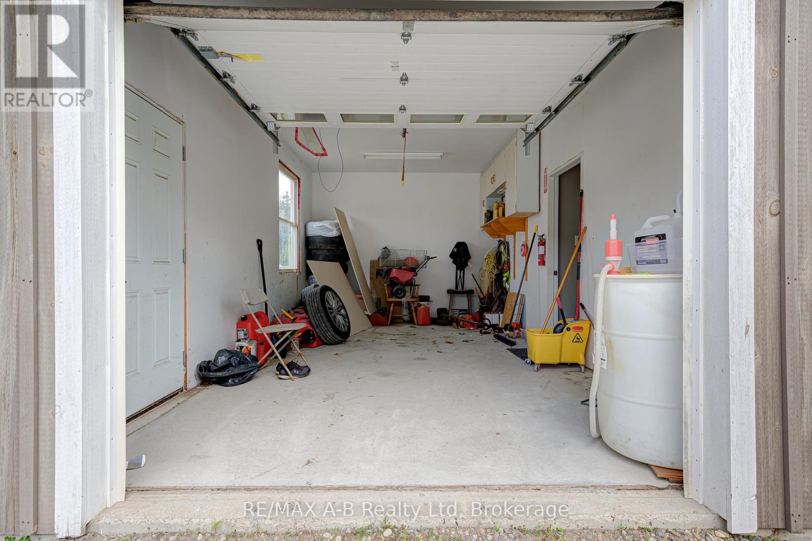 1241 - 1247 Colborne Street W Property Photo 46