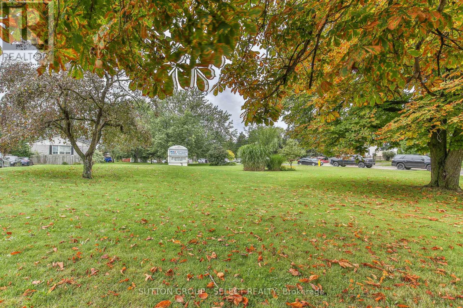 1255 Southdale Road E Property Photo 6