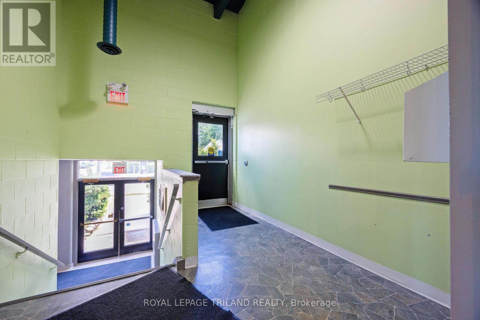 170 Wellington Street Property Photo 7
