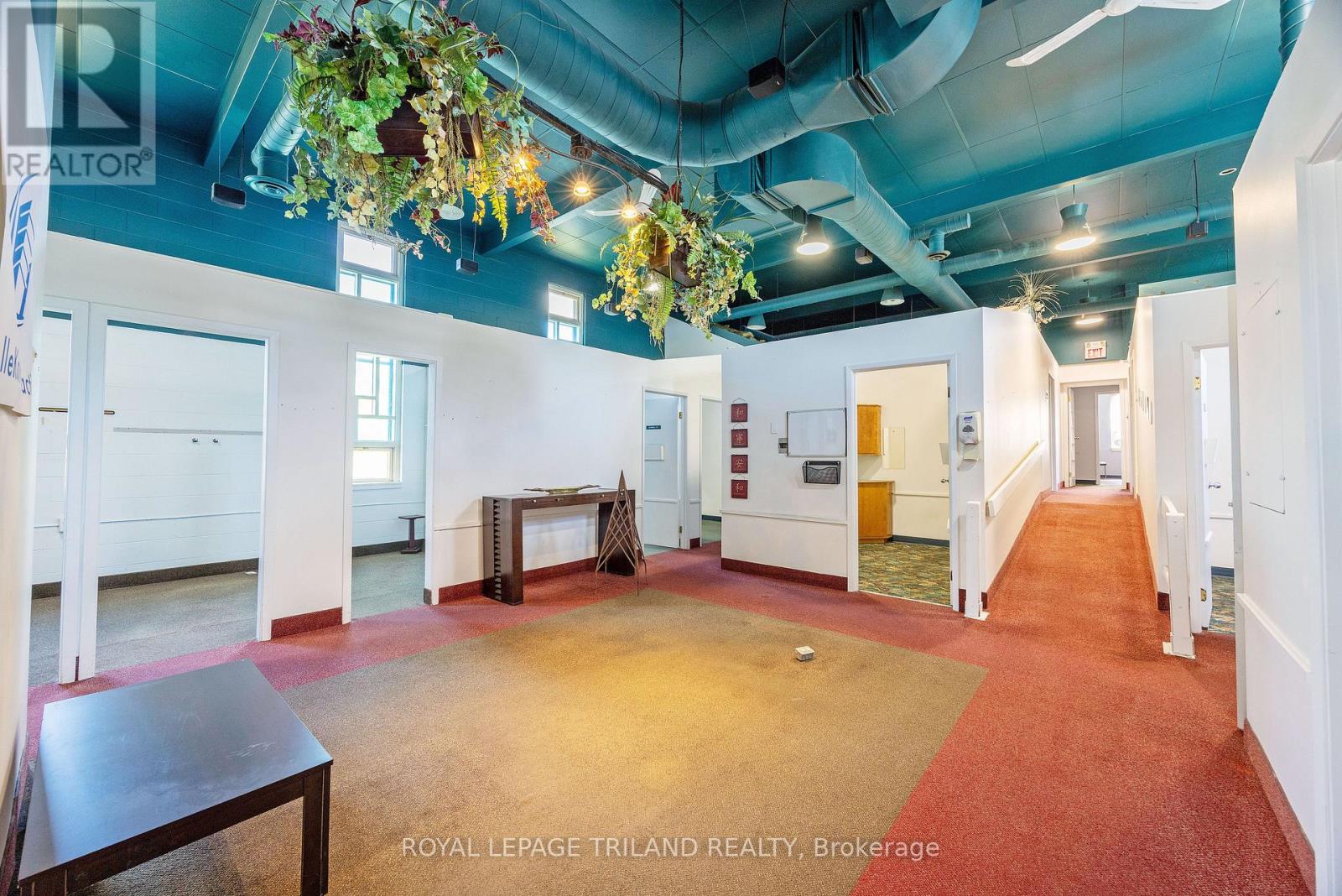 170 Wellington Street Property Photo 14