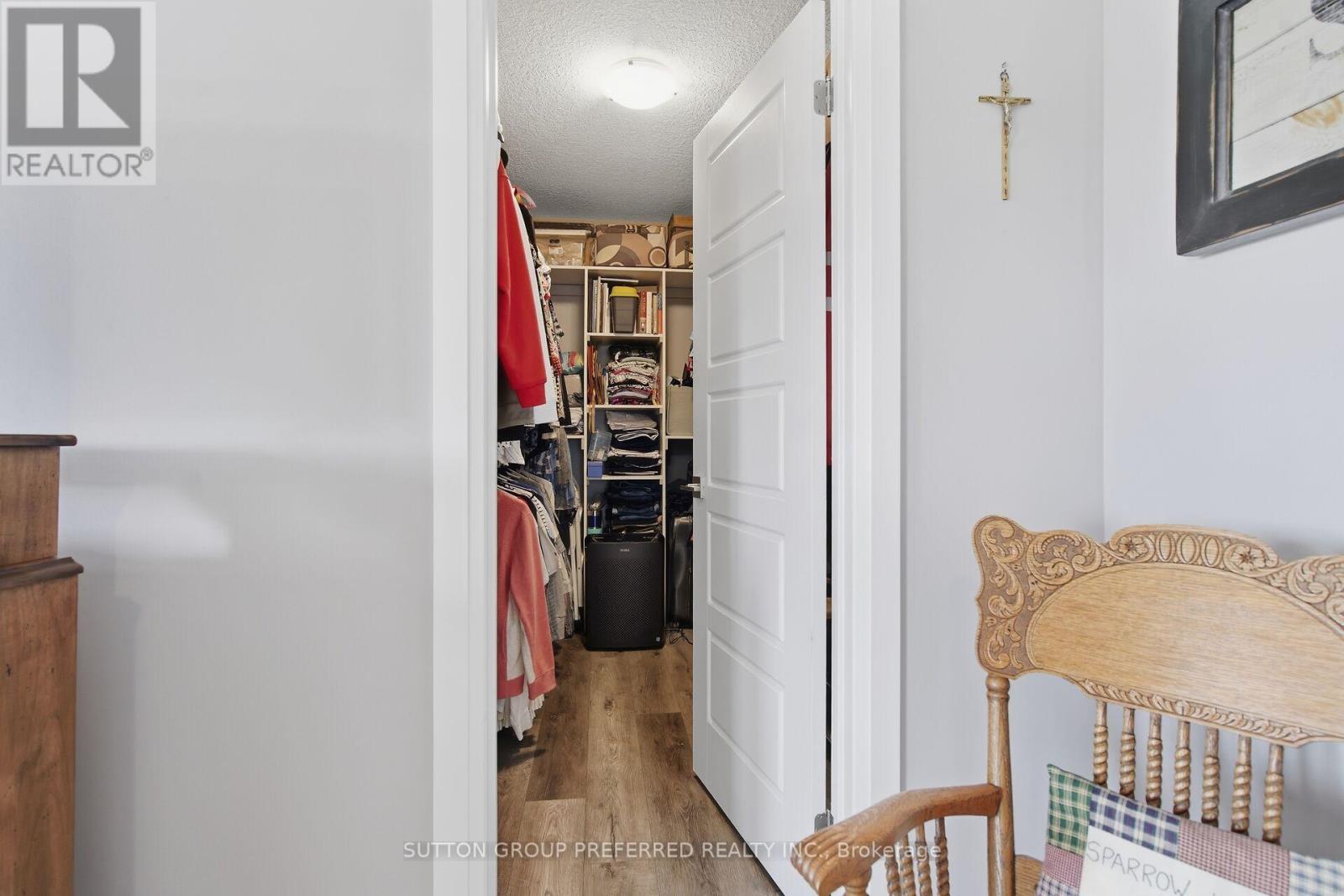 215 Leitch Street Property Photo 25