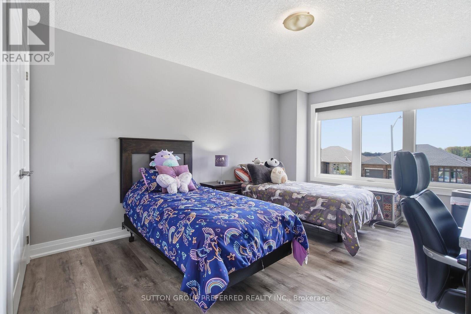 215 Leitch Street Property Photo 26