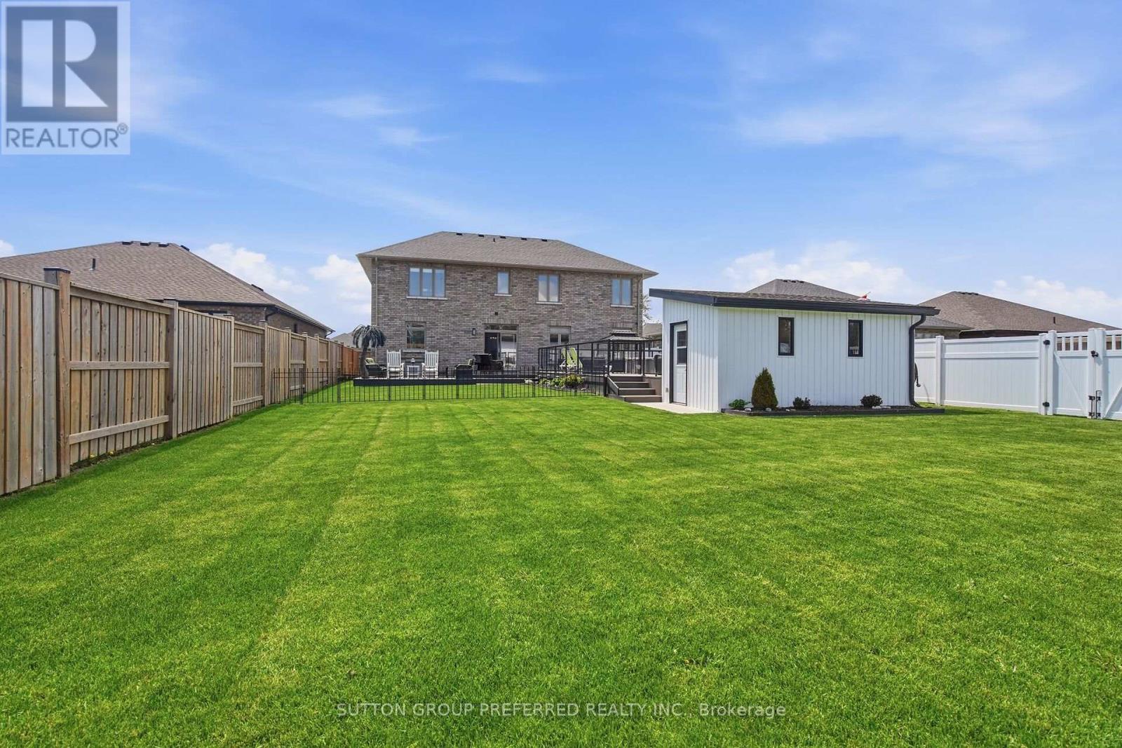 215 Leitch Street Property Photo 48