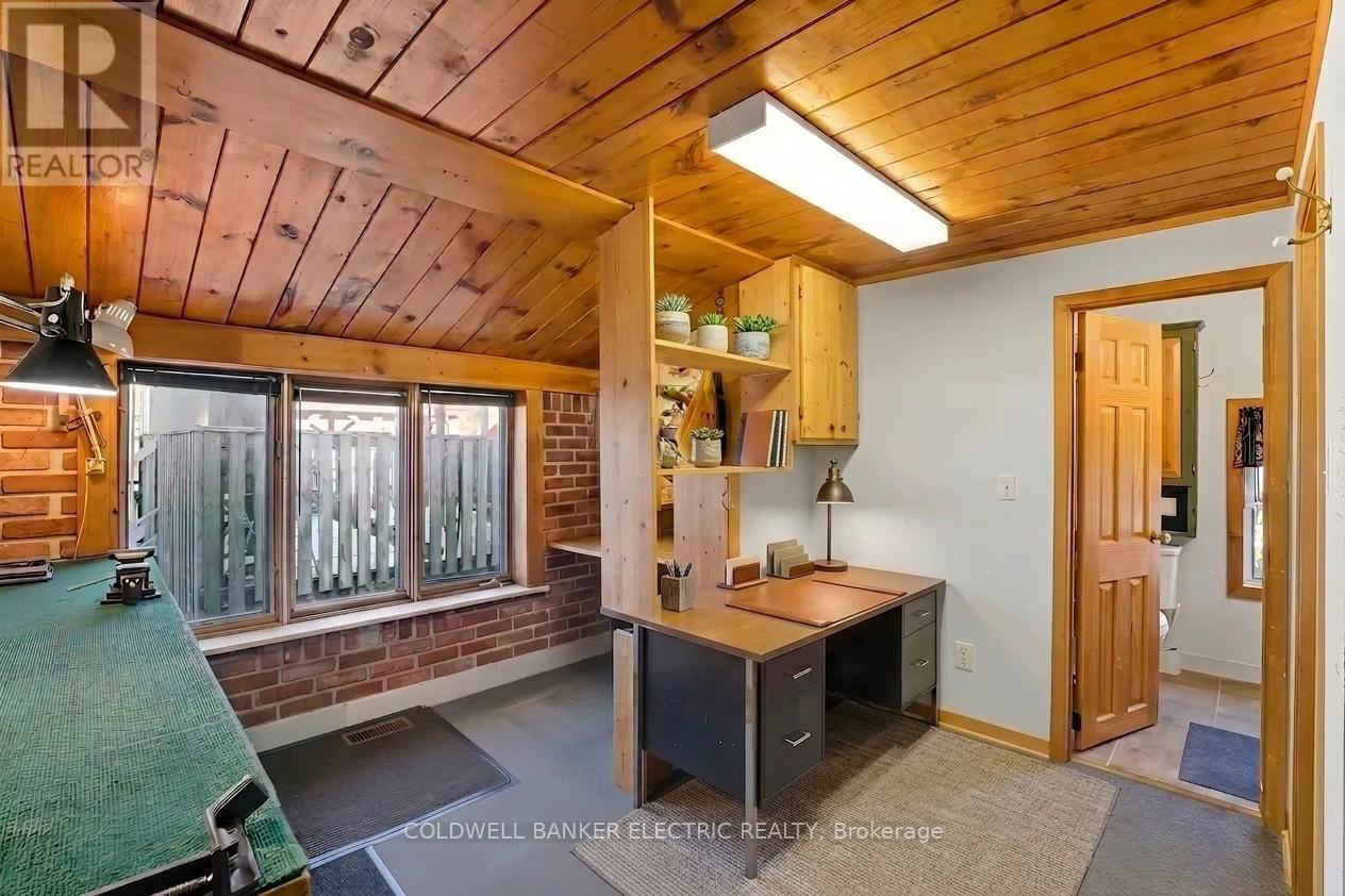 59 Centre Street N Property Photo 7