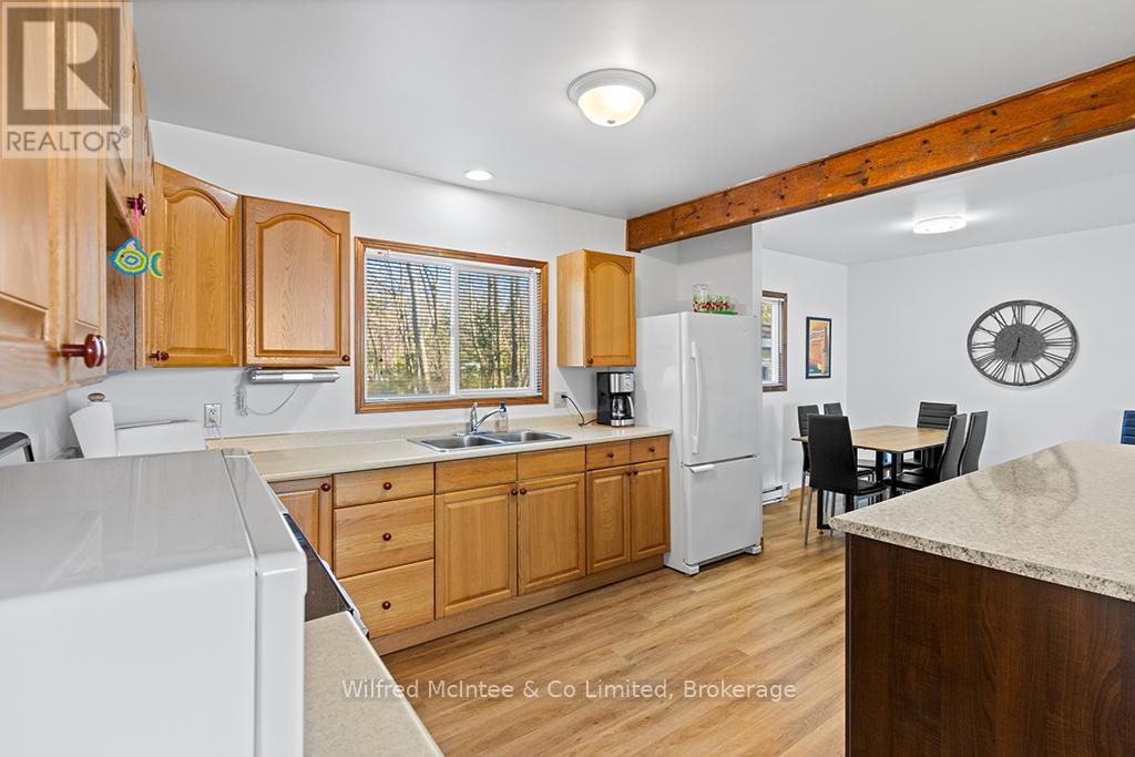 639 Bruce Road 13 Property Photo 12