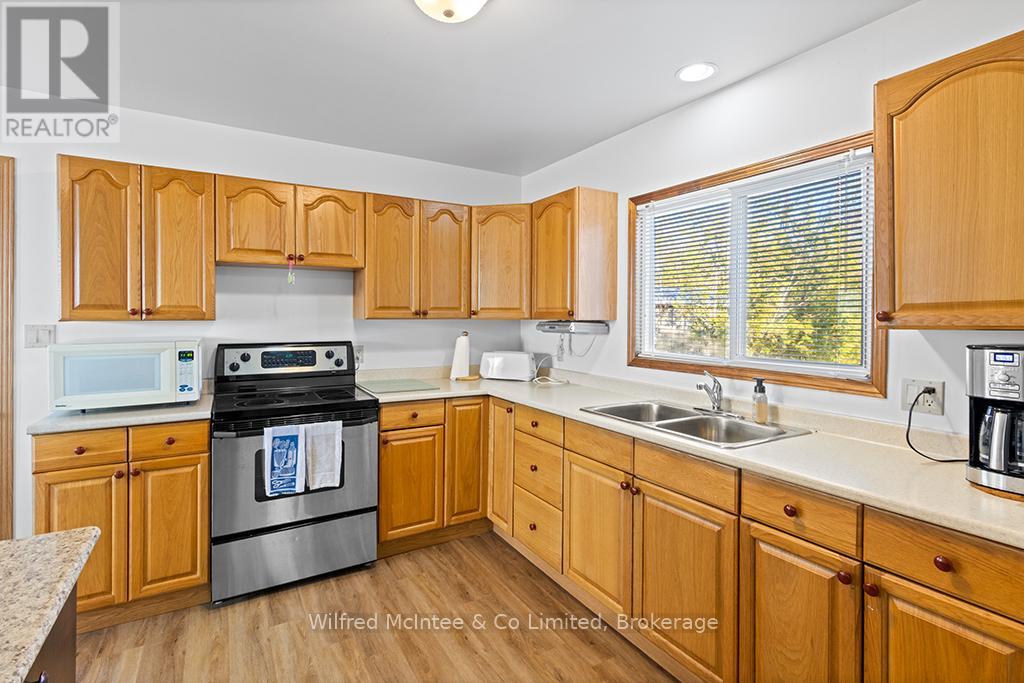 639 Bruce Road 13 Property Photo 14