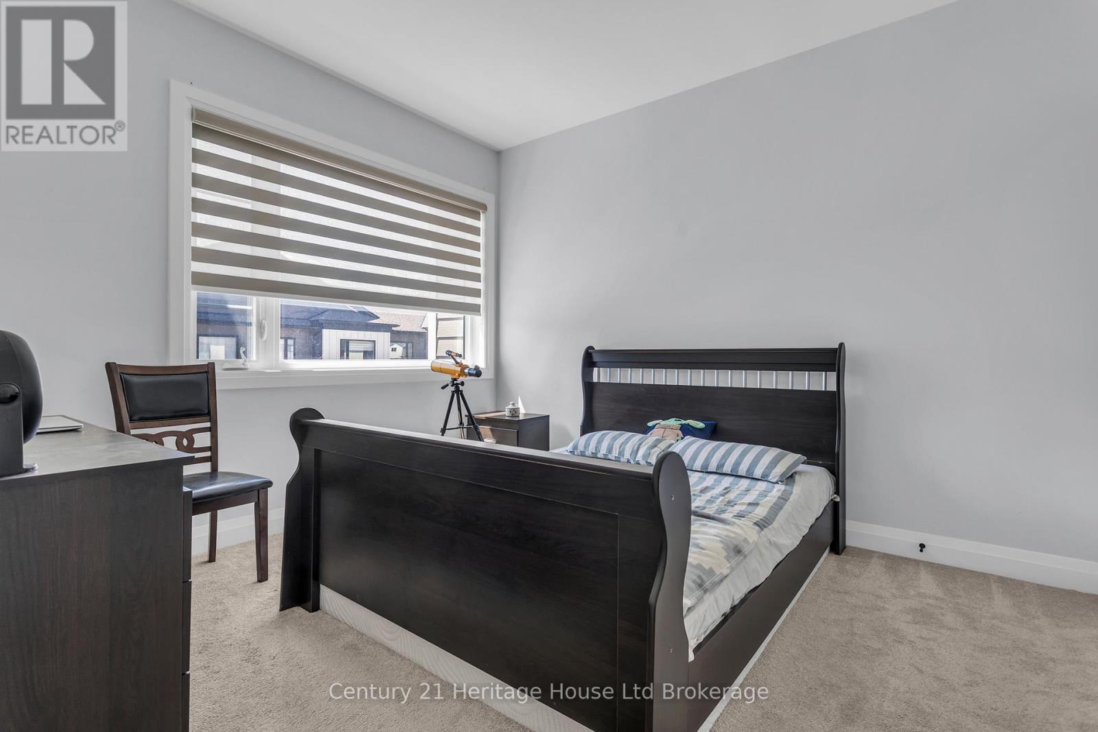 102 - 360 Quarter Town Line Property Photo 16