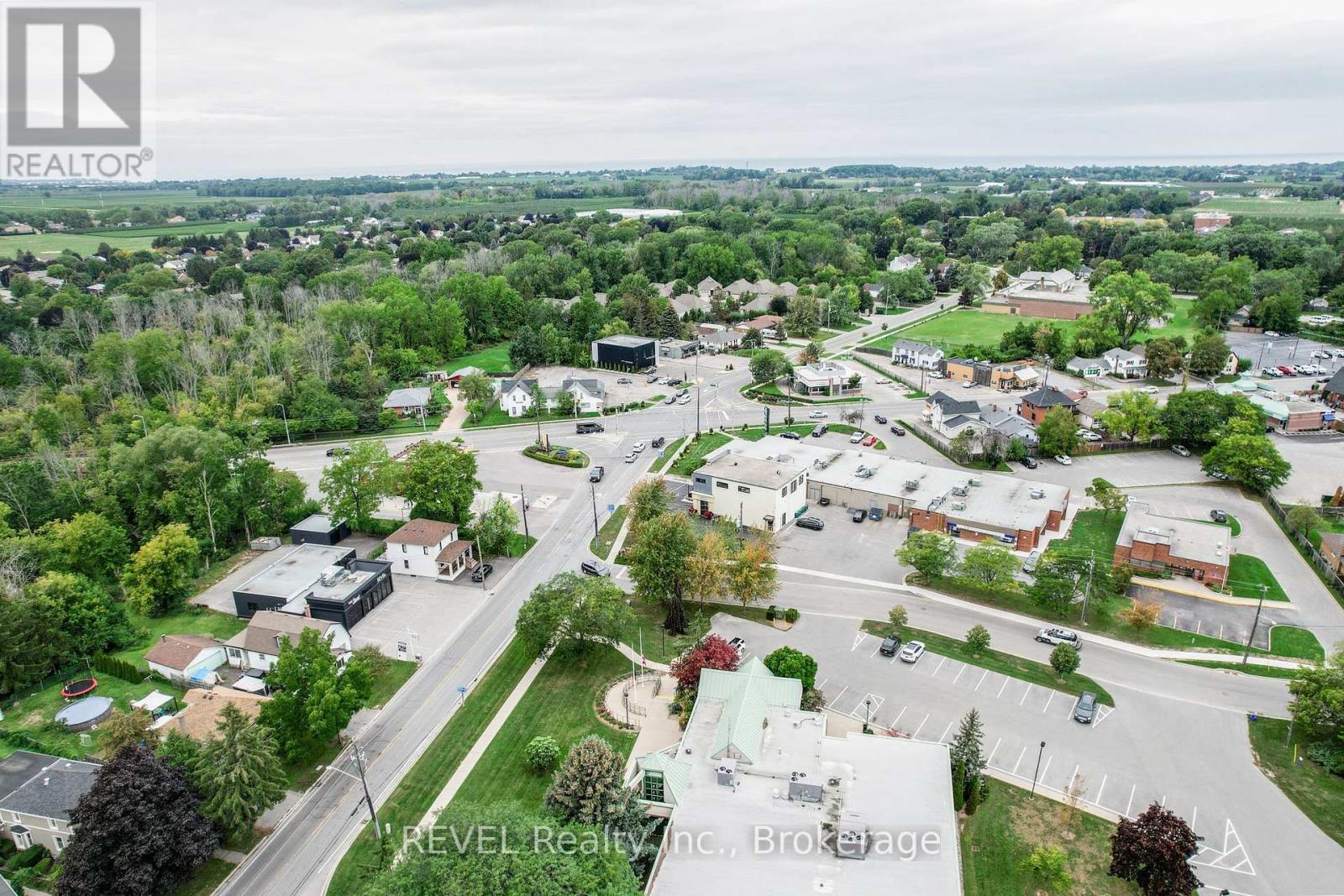 1596 Four Mile Creek Road Property Photo 3