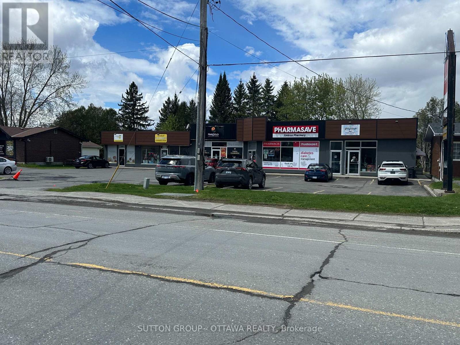829 Notre Dame Street Property Photo 4