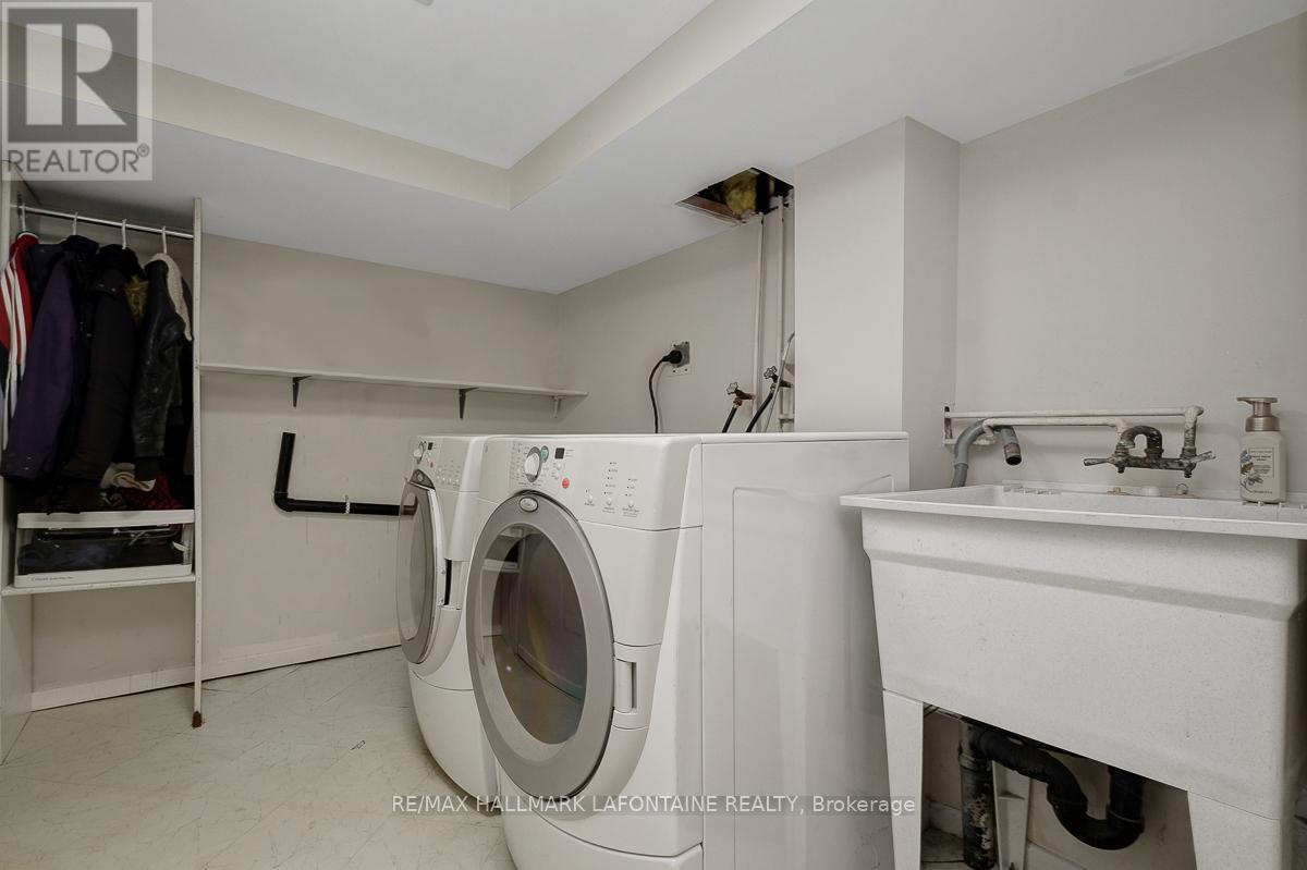 28 - 2 Bertona Street Property Photo 26
