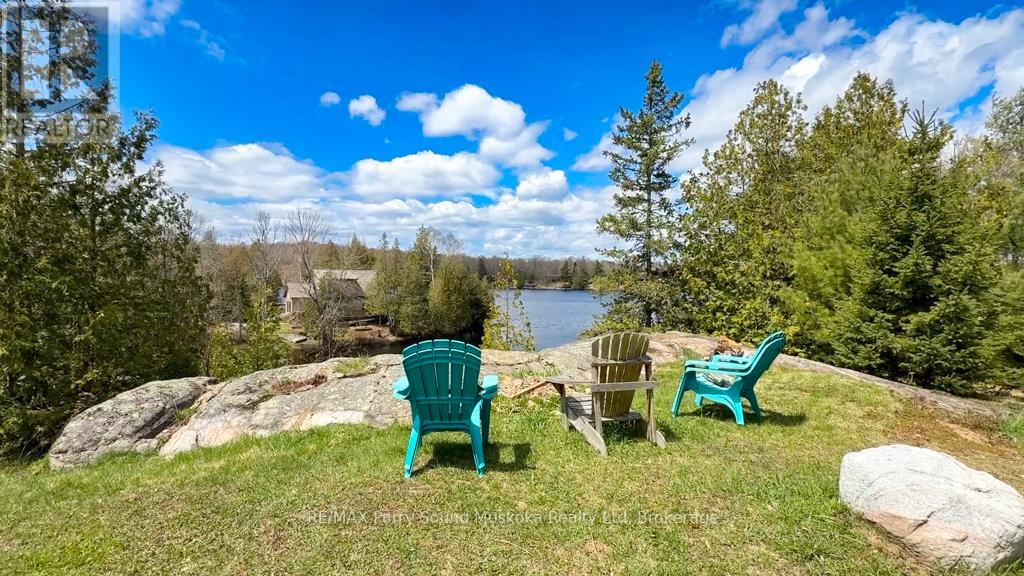 43 Bears Paw W Property Photo 6